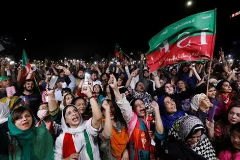 Pakistan Crisis : A Story of Mismanagement and Wrong Priorities